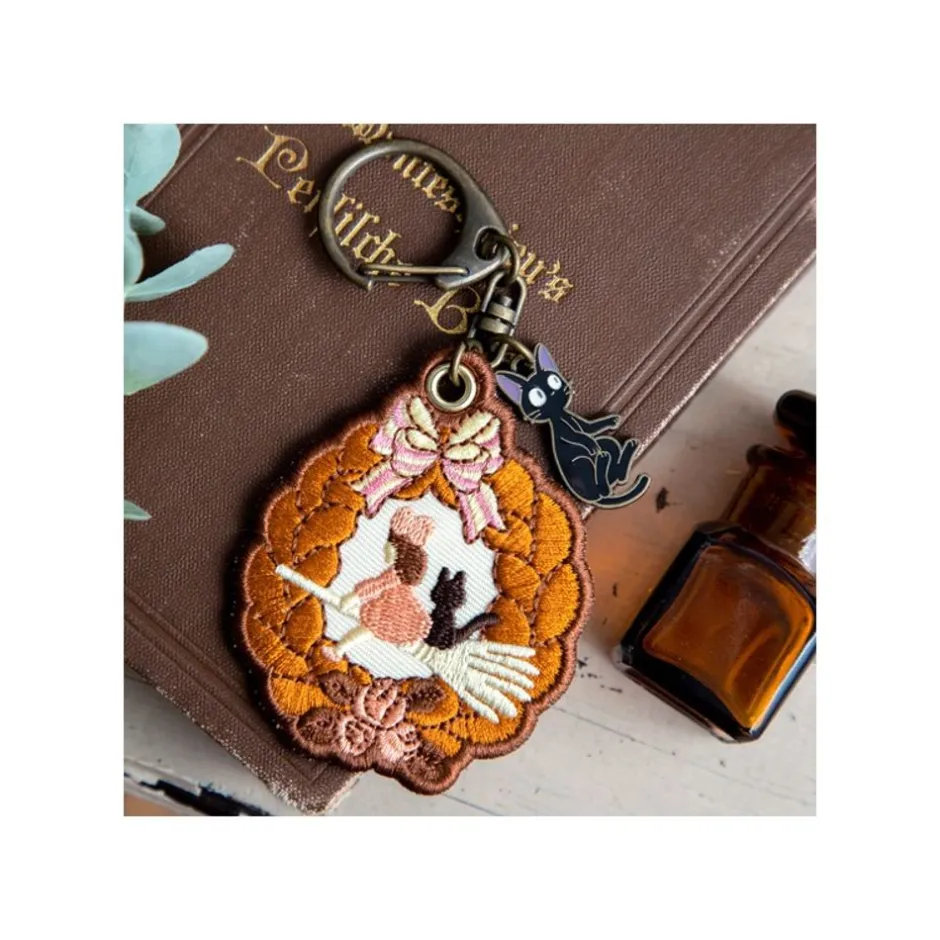 Maison Ghibli Keychains-Embroidery Keychain Wreath Of Bread - Kiki'S Delivery Service