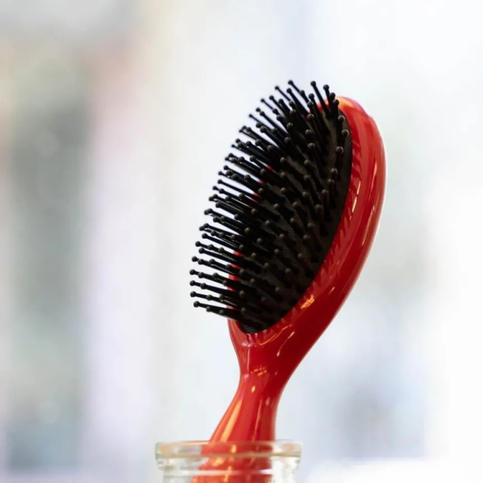 Maison Ghibli Accessories-Hairbrush Kiki Red Color - Kiki'S Delivery Service
