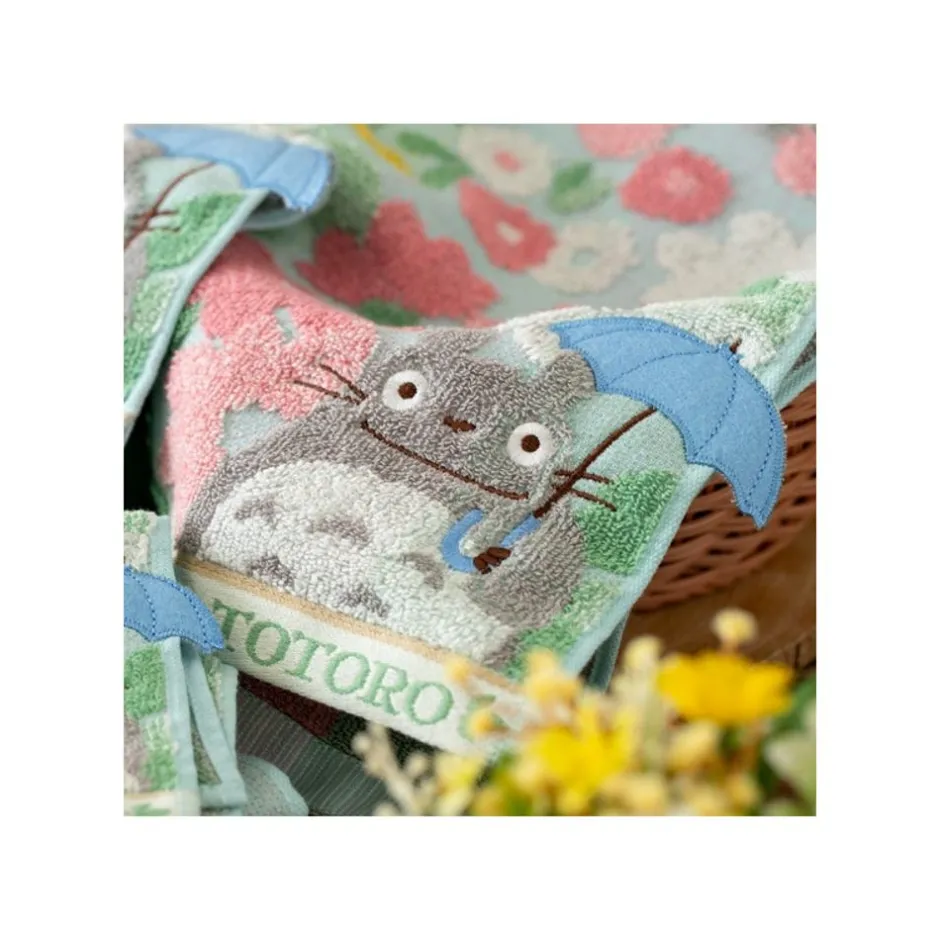 Maison Ghibli Household Linen-Large Bath Towel Totoro Flower Fields 60X120 Cm - My Neighbor Totoro