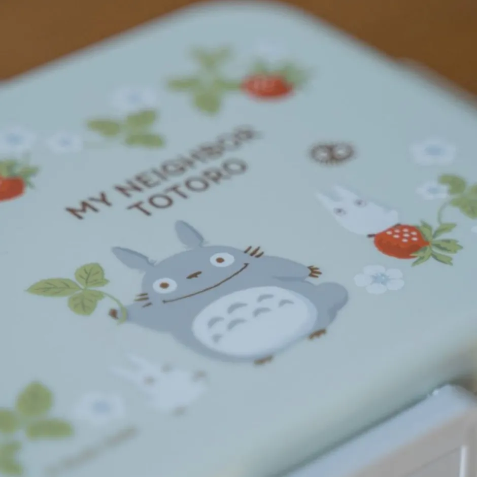 Maison Ghibli Kitchenware-Lunch Box 4 Locks 650Ml Rasberry Collection - My Neighbor Totoro