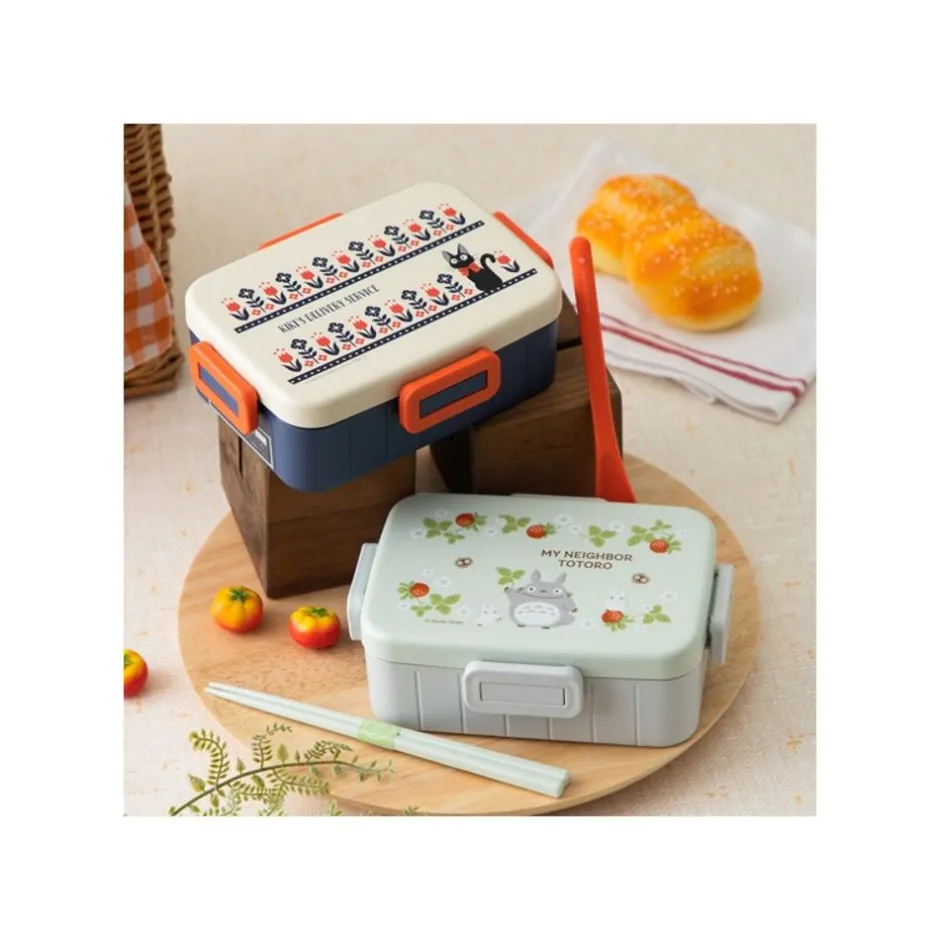 Maison Ghibli Kitchenware-Lunch Box 4 Locks Wild Flowers 650 Ml - Kiki'S Delivery Service