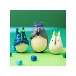 Maison Ghibli Toys-Round Bottomed Figurine Middle Totoro With Leaf - My Neighbor Totoro