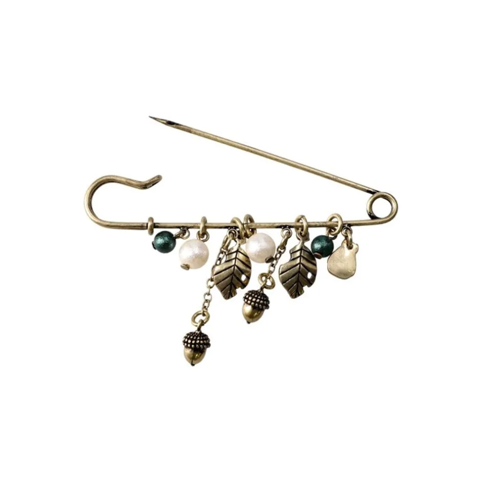 Maison Ghibli Accessories-Safety Pin Brooch Totoro & Leaves - My Neighbor Totoro