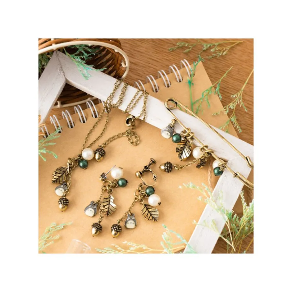 Maison Ghibli Accessories-Safety Pin Brooch Totoro & Leaves - My Neighbor Totoro