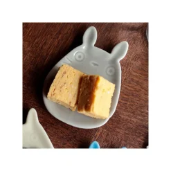 Maison Ghibli Kitchenware-Small Dessert Plate Big Totoro Shape - My Neighbor Totoro