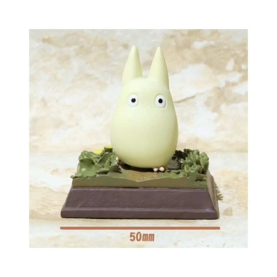 Maison Ghibli Statues-Statue Collection Stop Motion Totoro White Race Pose 1 - My Neighbor Totoro