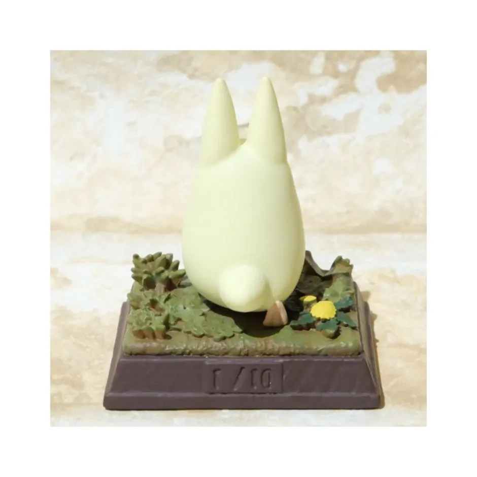 Maison Ghibli Statues-Statue Collection Stop Motion Totoro White Race Pose 1 - My Neighbor Totoro
